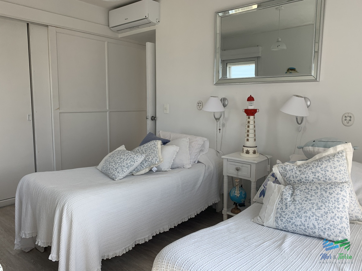 Apartamento ID.4771 - Apartamento en venta, edificio Lafayette 3 dormitorios vista a la brava 