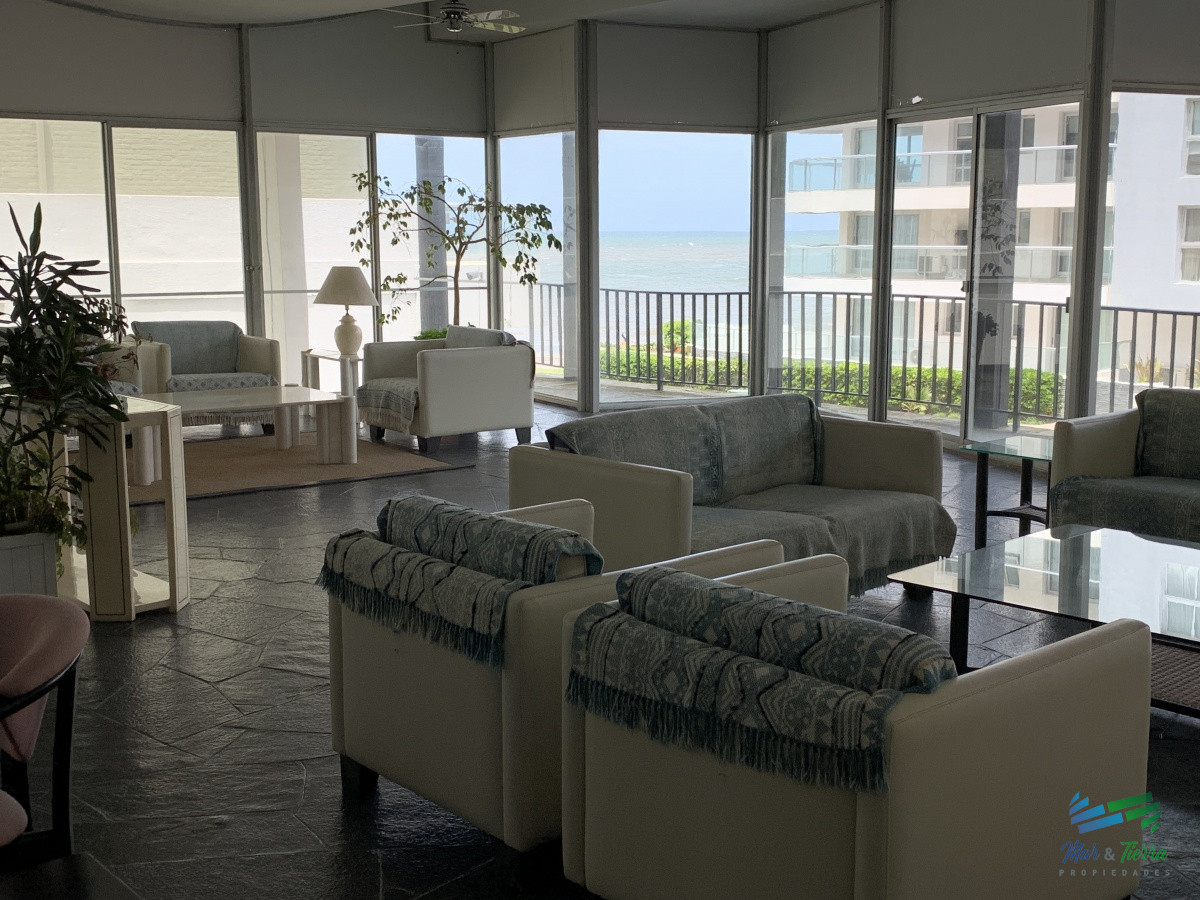Apartamento ID.4771 - Apartamento en venta, edificio Lafayette 3 dormitorios vista a la brava 