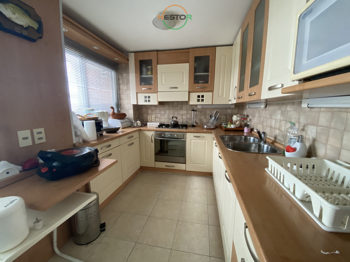 Apartamento ID.5355 - Edificio Varadero. Puerto Puerto Punta del Este, 4 dormitorios 3 baños y toilette. Estufa a leña. 