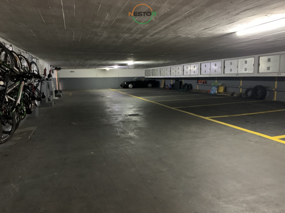 Apartamento ID.5355 - Edificio Varadero. Puerto Puerto Punta del Este, 4 dormitorios 3 baños y toilette. Estufa a leña. 