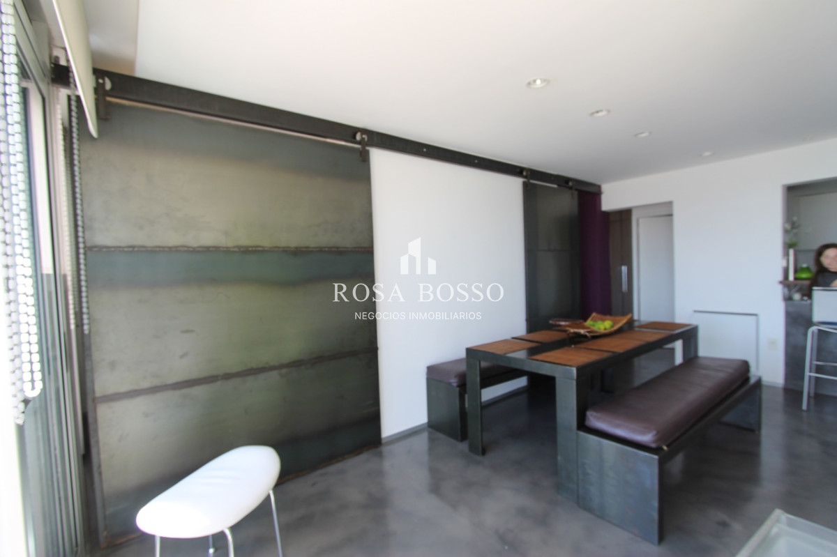 Apartamento ID.9542 - VENTA,1 dormitorio, 2 baños,  con amplio living comedor y vista al faro, mansa y brava