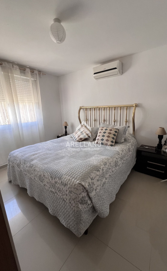 Casa ID.6120 - Venta Casa de diseño moderno, a pasos del mar; 3 dormitorios