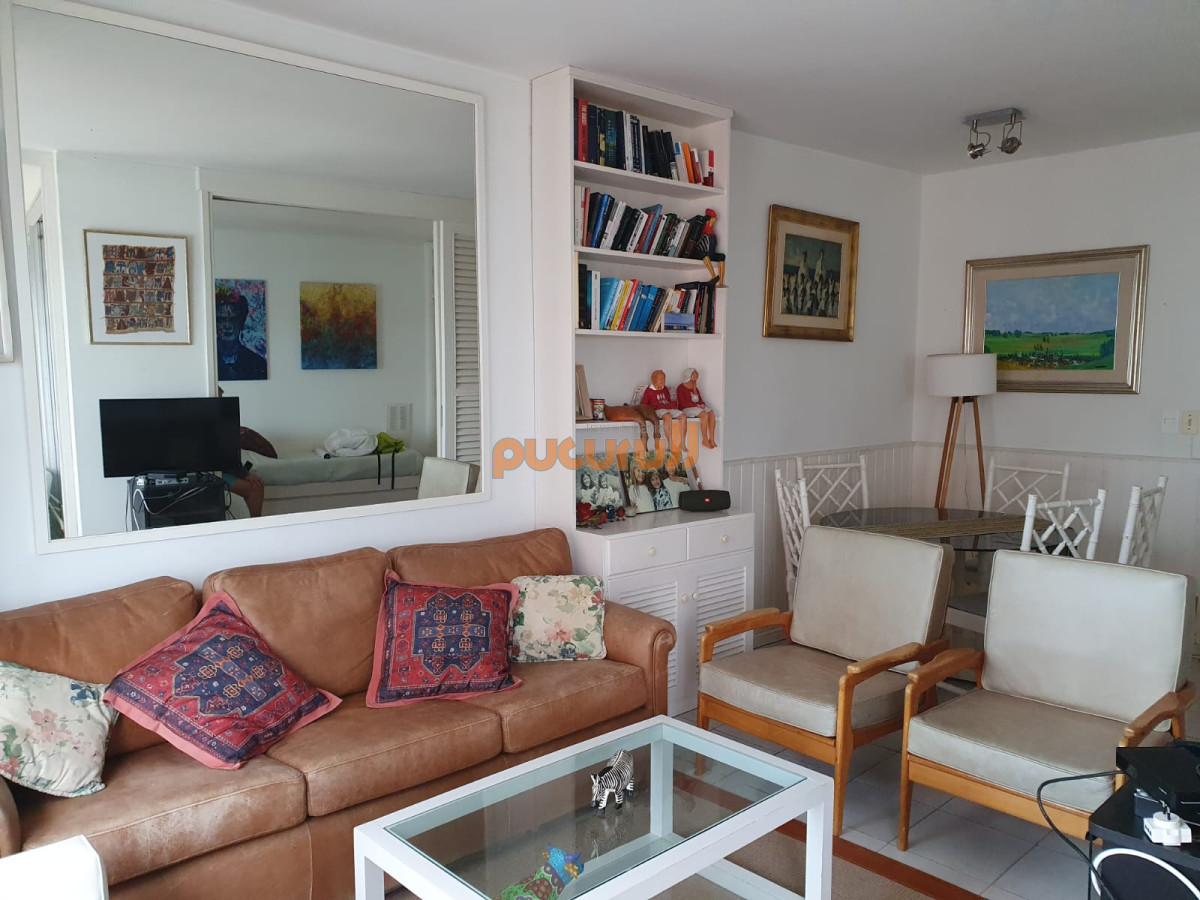 Apartamento ID.2433 - Edificio Lafayette 2 dormitorios 2 baños Puerto Península vista Mansa y Brava Garaje Balcón