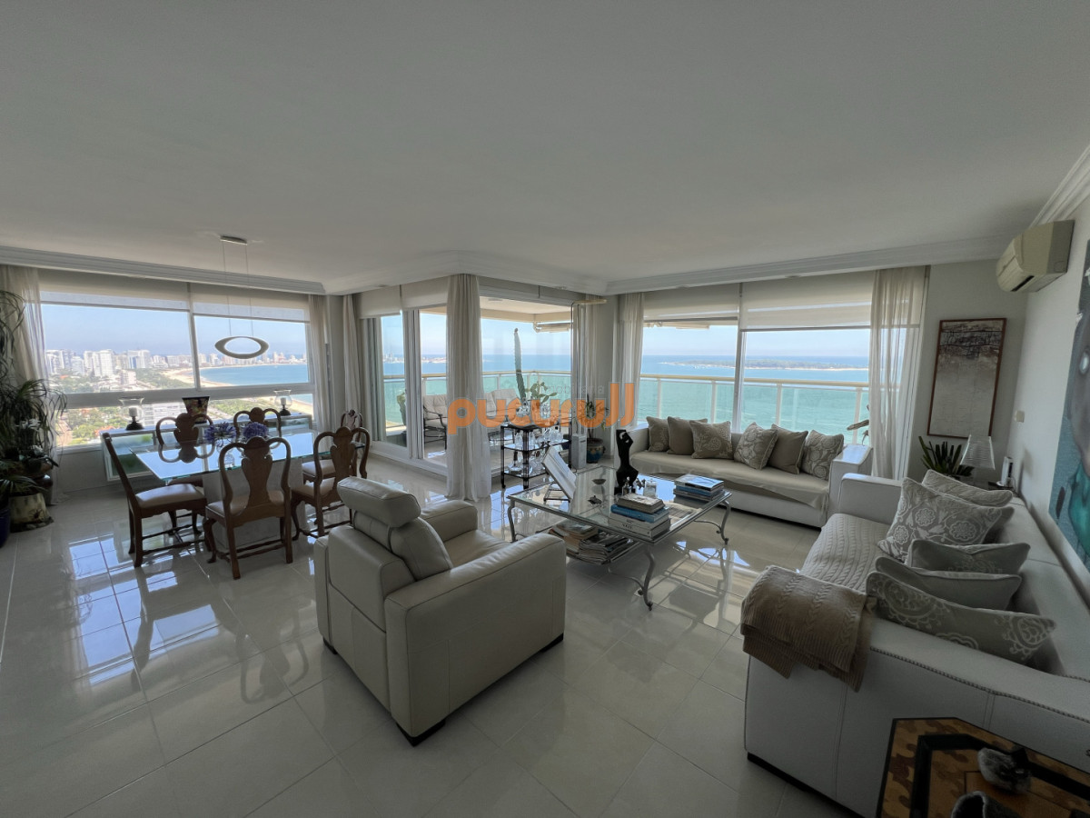 Apartamento ID.2749 - VENTA LE JARDIN RESIDENCE - ESQUINERO- MANSA-PUNTA DEL ESTE. 