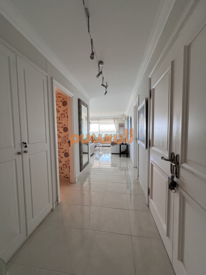 Apartamento ID.2749 - VENTA LE JARDIN RESIDENCE - ESQUINERO- MANSA-PUNTA DEL ESTE. 