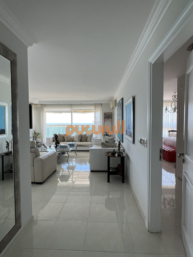 Apartamento ID.2749 - VENTA LE JARDIN RESIDENCE - ESQUINERO- MANSA-PUNTA DEL ESTE. 