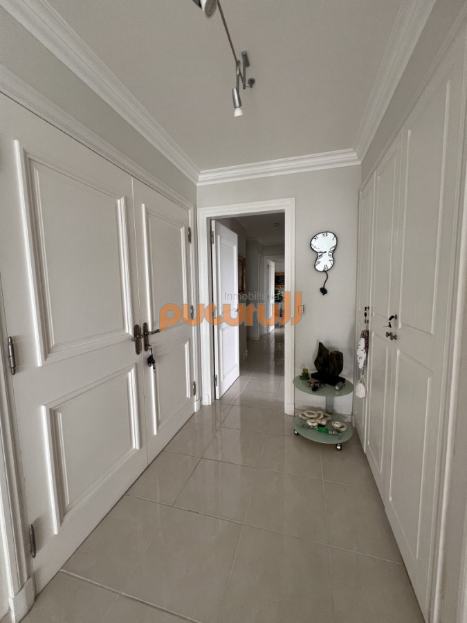 Apartamento ID.2749 - VENTA LE JARDIN RESIDENCE - ESQUINERO- MANSA-PUNTA DEL ESTE. 