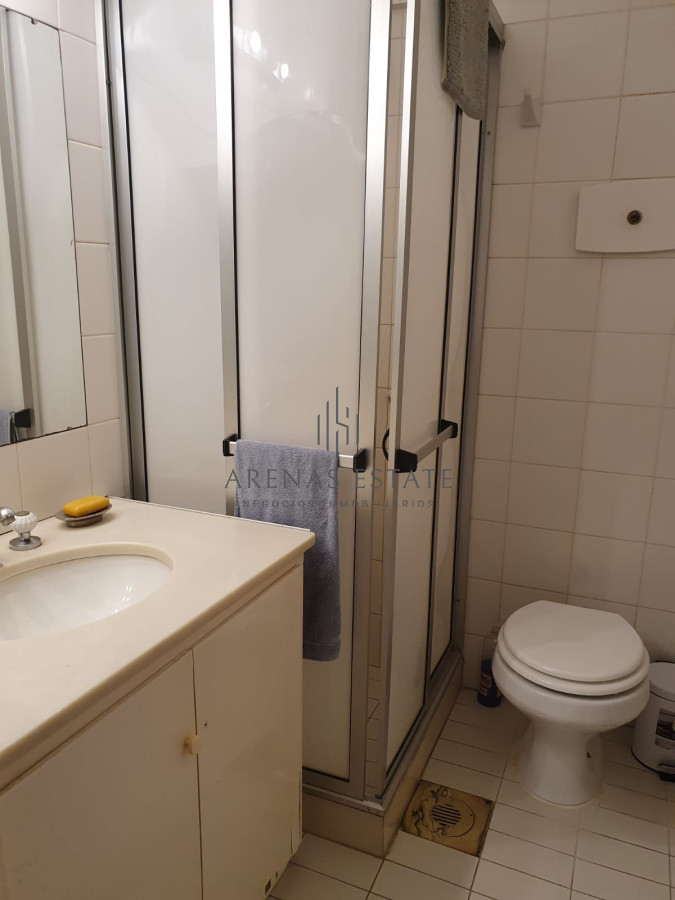 Apartamento ID.4159 - Edificio Lafayette 2 dormitorios 2 baños Puerto Península vista Mansa y Brava Garaje Balcón