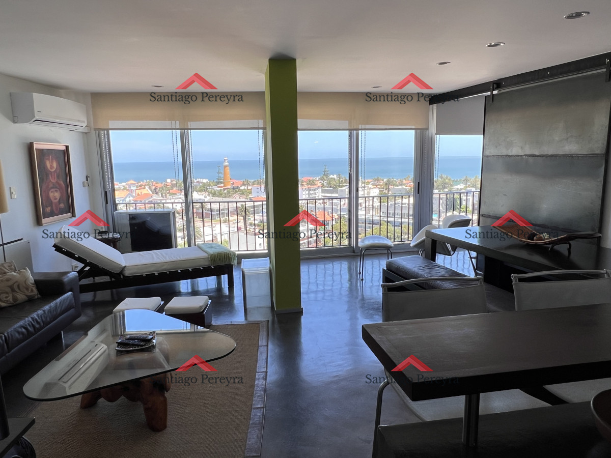 Apartamento ID.15967 - VENTA,1 dormitorio, 2 baños,  con amplio living comedor y vista al faro, mansa y brava