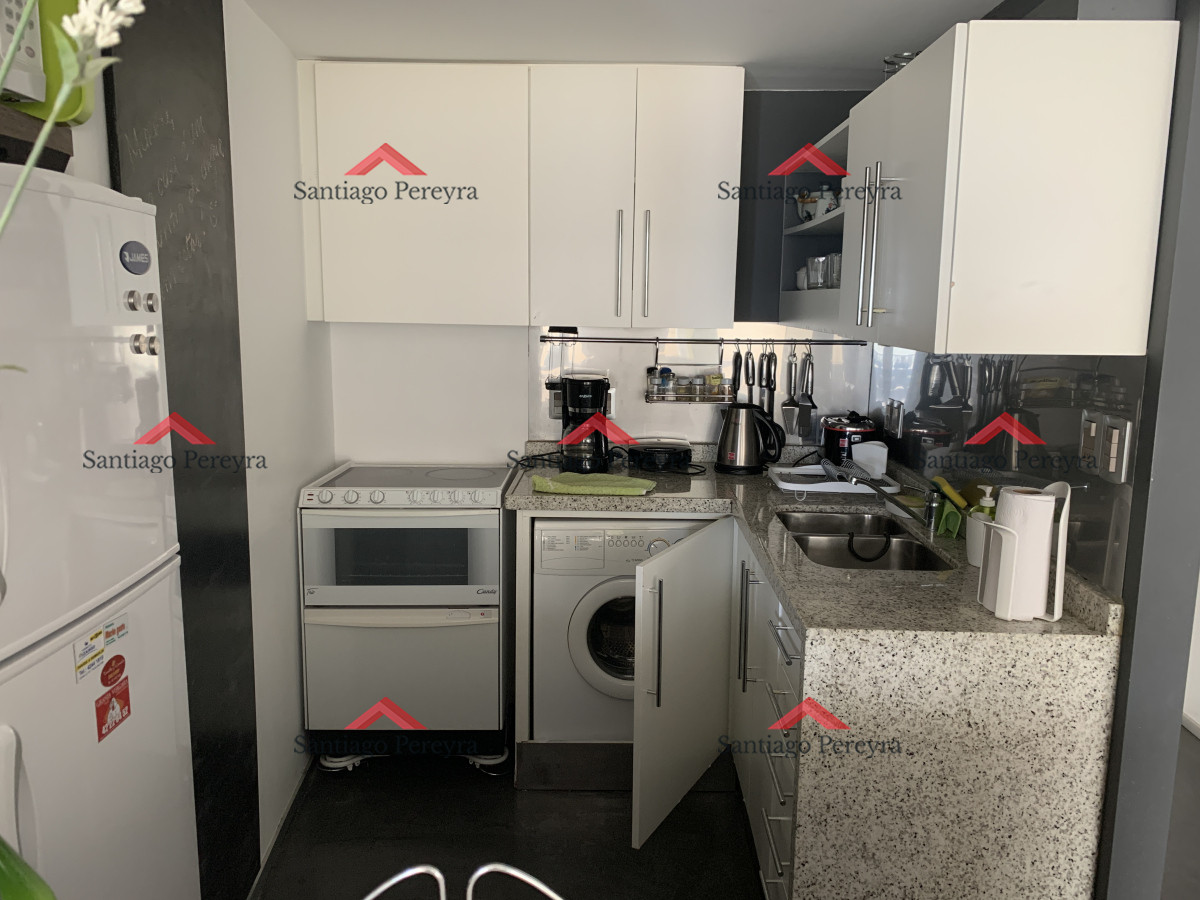 Apartamento ID.15967 - VENTA,1 dormitorio, 2 baños,  con amplio living comedor y vista al faro, mansa y brava