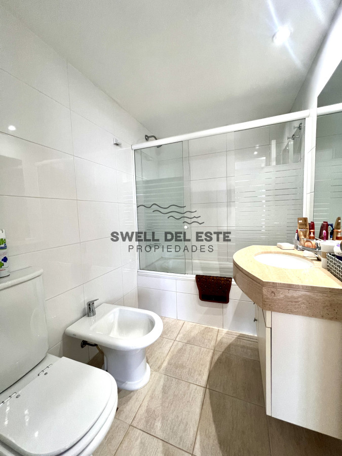 Apartamento ID.106 - Venta apartamento de 4 dormitorios y 4 baños con piscina y loza radiante en la brava  