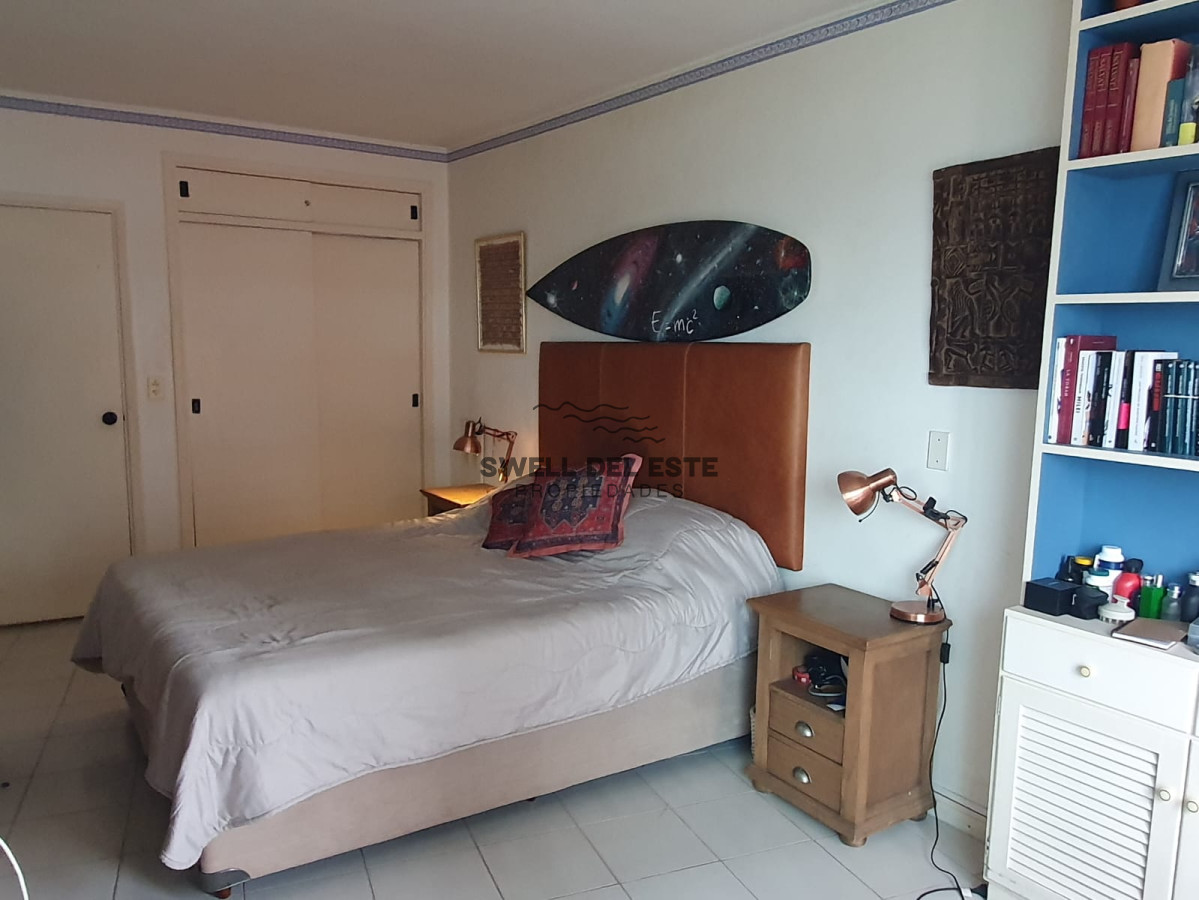 Apartamento ID.246 - Edificio Lafayette 2 dormitorios 2 baños Puerto Península vista Mansa y Brava Garaje Balcón