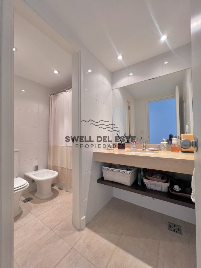 Apartamento ID.106 - Venta apartamento de 4 dormitorios y 4 baños con piscina y loza radiante en la brava  