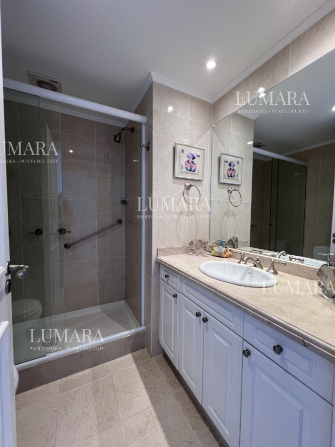 Apartamento ID.3174 - VENTA LE JARDIN RESIDENCE - ESQUINERO- MANSA-PUNTA DEL ESTE. 