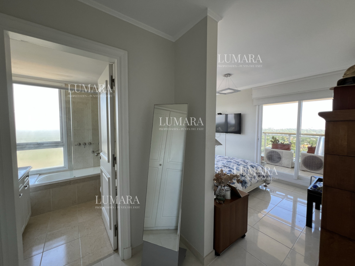 Apartamento ID.3174 - VENTA LE JARDIN RESIDENCE - ESQUINERO- MANSA-PUNTA DEL ESTE. 