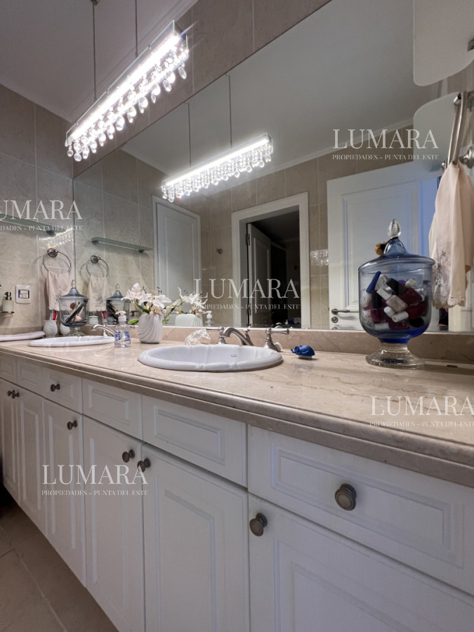 Apartamento ID.3174 - VENTA LE JARDIN RESIDENCE - ESQUINERO- MANSA-PUNTA DEL ESTE. 