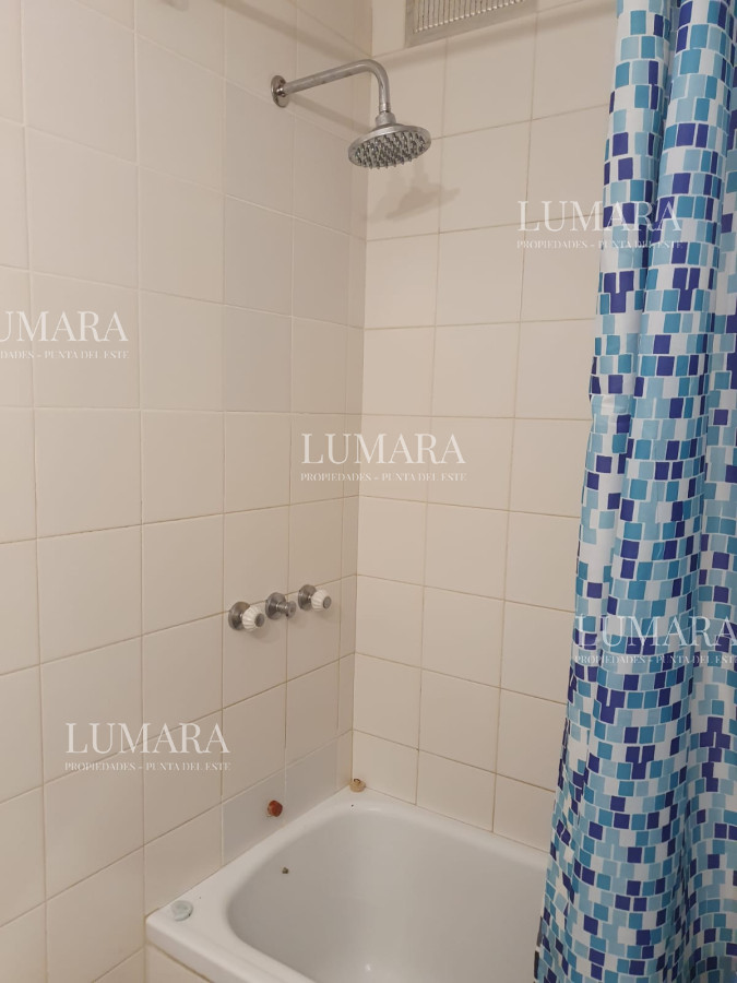 Apartamento ID.3252 - Edificio Lafayette 2 dormitorios 2 baños Puerto Península vista Mansa y Brava Garaje Balcón