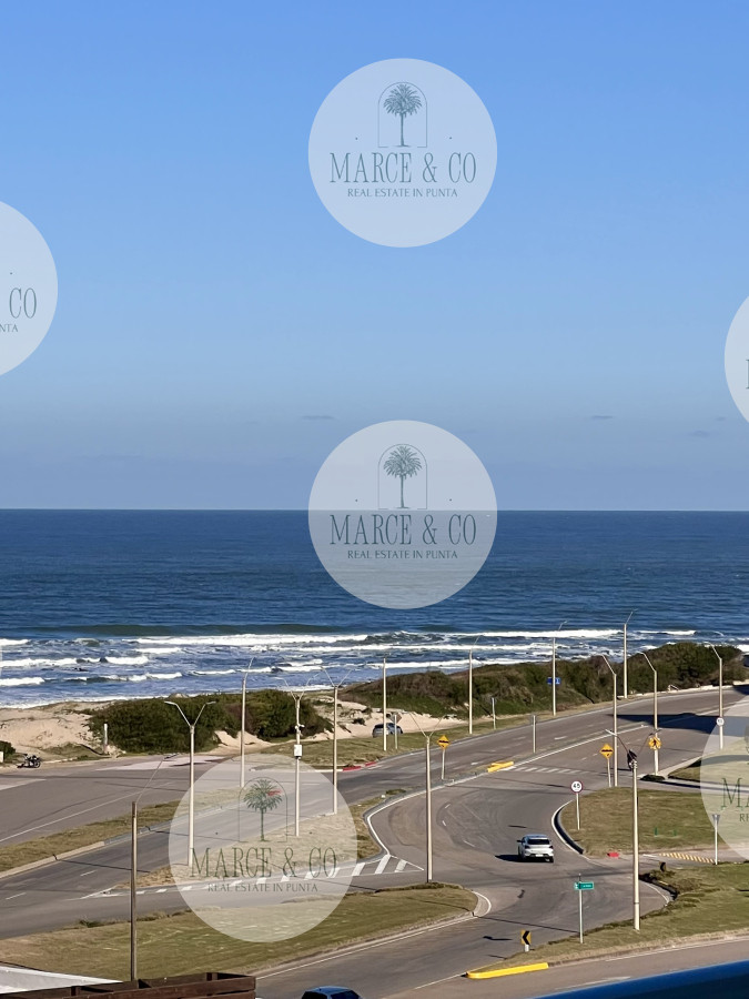 Apartamento ID.2375 - Venta apartamento de 4 dormitorios y 4 baños con piscina y loza radiante en la brava  