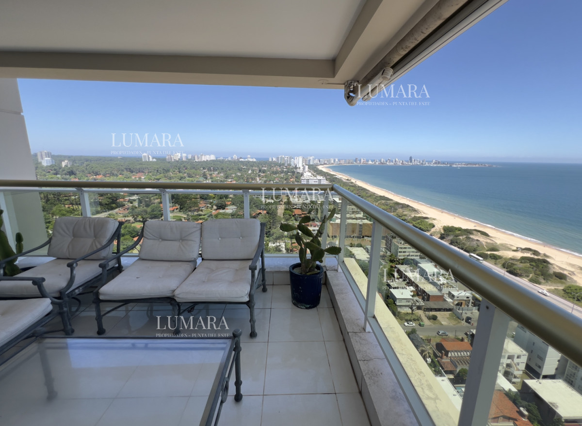 Apartamento ID.3174 - VENTA LE JARDIN RESIDENCE - ESQUINERO- MANSA-PUNTA DEL ESTE. 