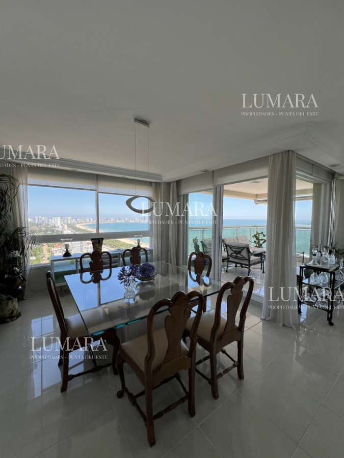 Apartamento ID.3174 - VENTA LE JARDIN RESIDENCE - ESQUINERO- MANSA-PUNTA DEL ESTE. 