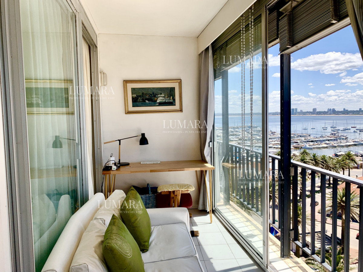 Apartamento ID.3252 - Edificio Lafayette 2 dormitorios 2 baños Puerto Península vista Mansa y Brava Garaje Balcón