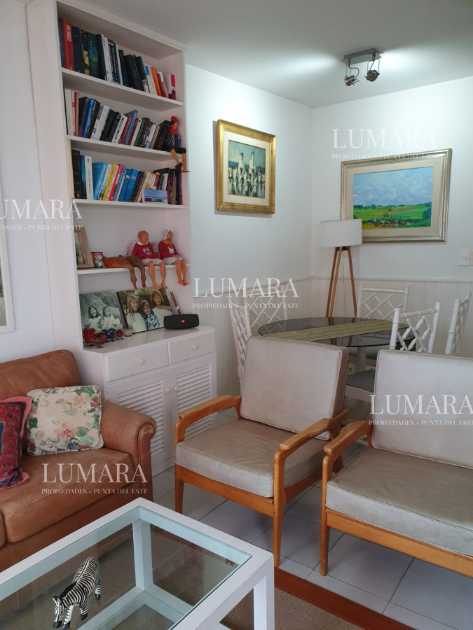 Apartamento ID.3252 - Edificio Lafayette 2 dormitorios 2 baños Puerto Península vista Mansa y Brava Garaje Balcón