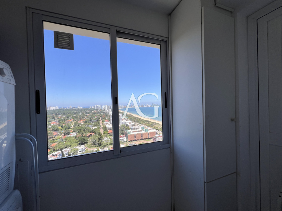 Apartamento ID.445 - VENTA LE JARDIN RESIDENCE - ESQUINERO- MANSA-PUNTA DEL ESTE. 