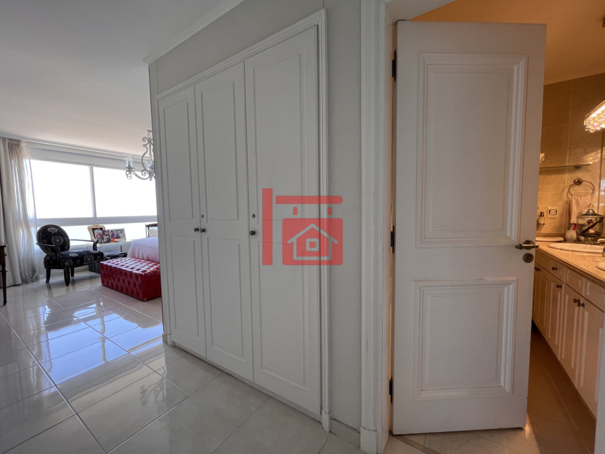 Apartamento ID.290 - VENTA LE JARDIN RESIDENCE - ESQUINERO- MANSA-PUNTA DEL ESTE. 