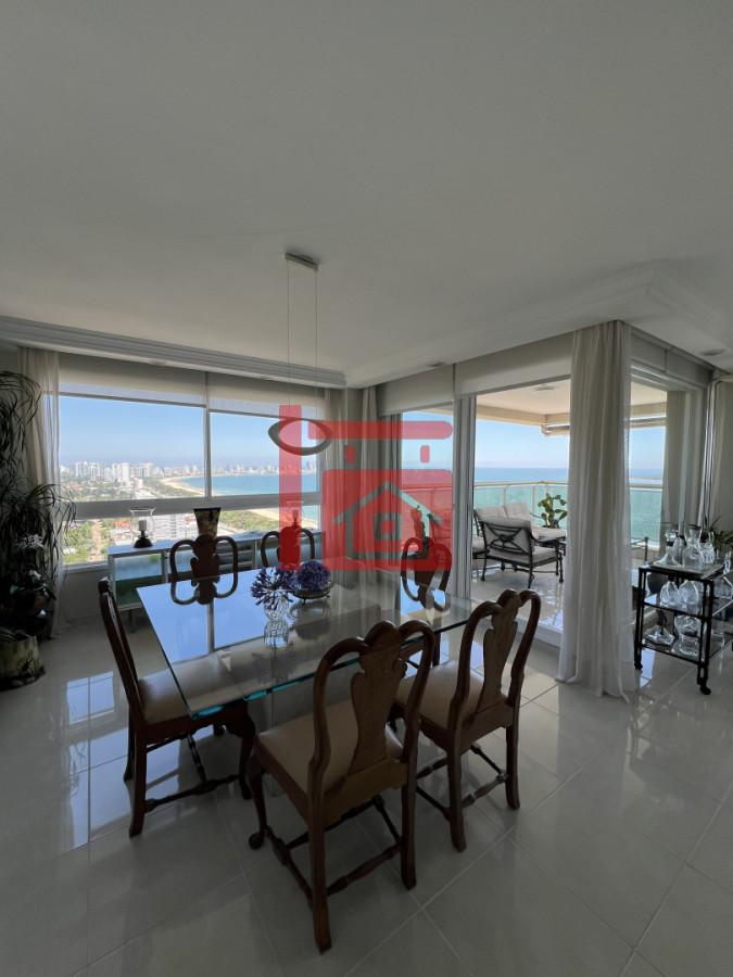 Apartamento ID.290 - VENTA LE JARDIN RESIDENCE - ESQUINERO- MANSA-PUNTA DEL ESTE. 