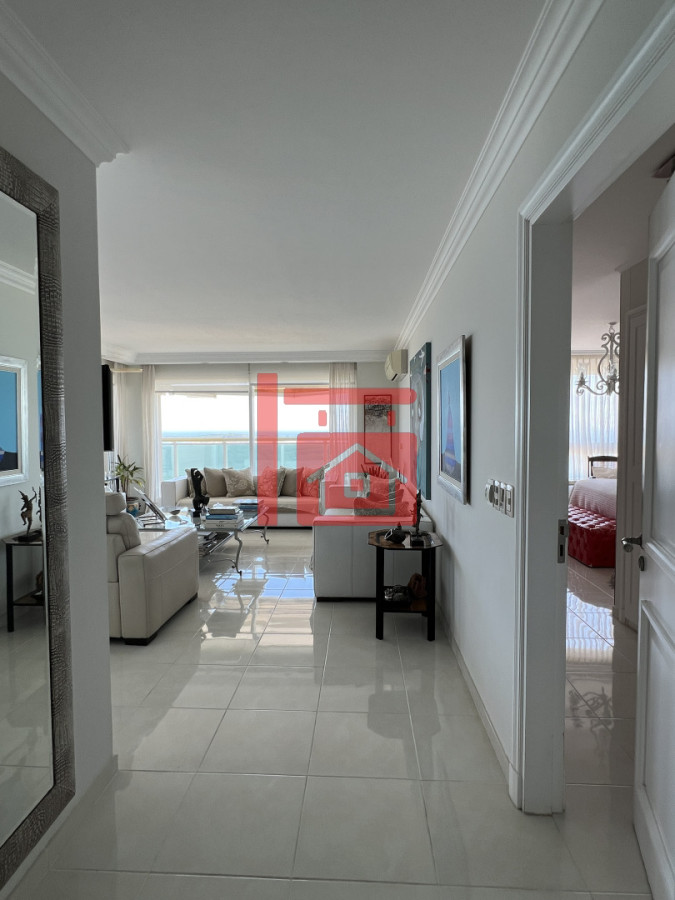 Apartamento ID.290 - VENTA LE JARDIN RESIDENCE - ESQUINERO- MANSA-PUNTA DEL ESTE. 