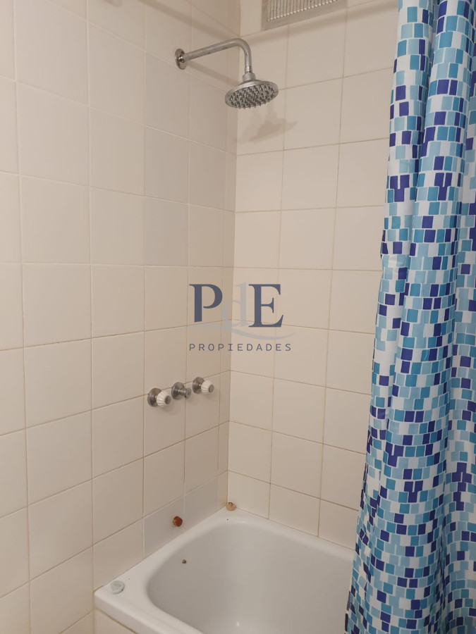 2 dormitorios | 2 baños | 70 m² propios | Garaje | Vista al Puerto. - Imagen 9