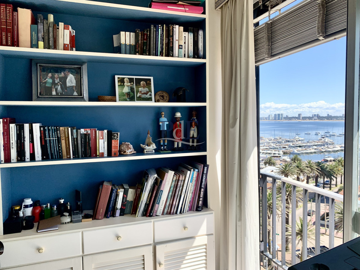 2 dormitorios | 2 baños | 70 m² propios | Garaje | Vista al Puerto. - Imagen 7