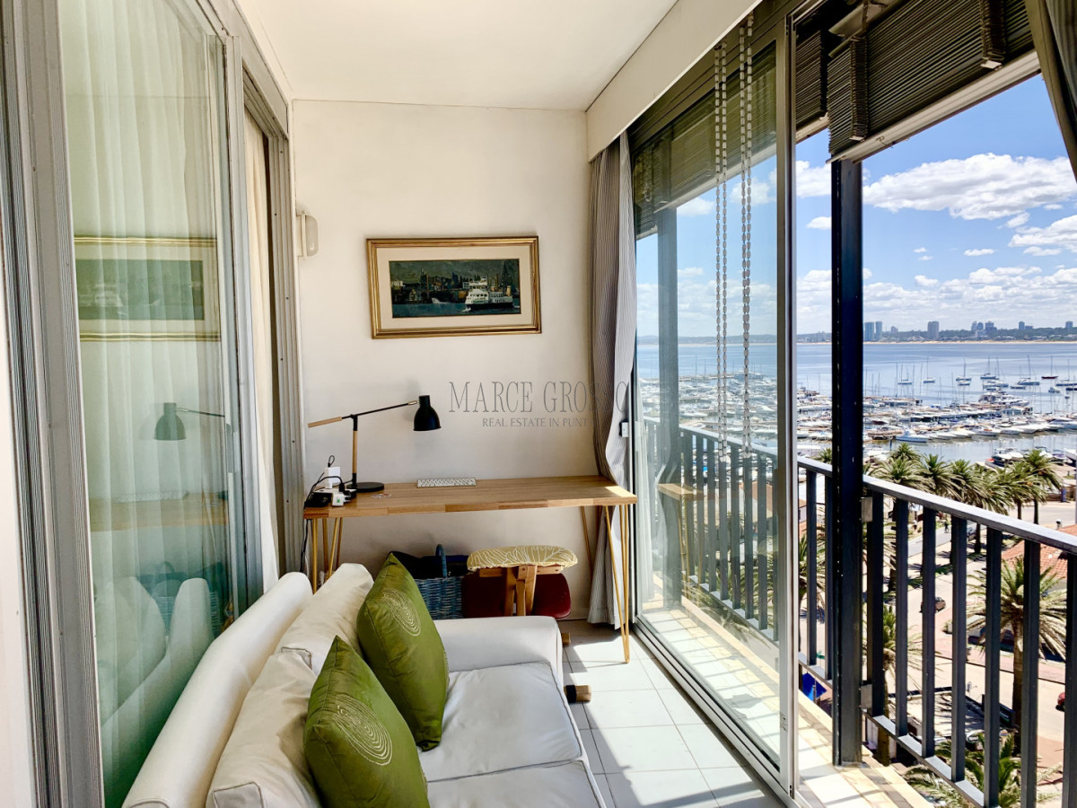 Apartamento ID.39 - Edificio Lafayette 2 dormitorios 2 baños Puerto Península vista Mansa y Brava Garaje Balcón