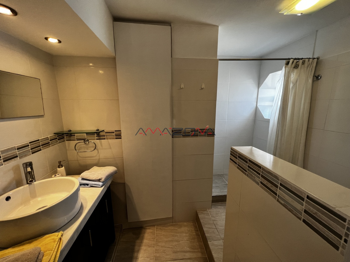 Apartamento ID.5462 - Excelente apartamento en la zona del puerto, con piscina, cancha de tenis y mucama diaria 