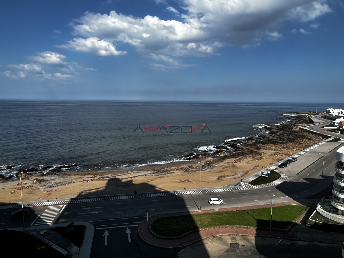 Apartamento ID.5462 - Excelente apartamento en la zona del puerto, con piscina, cancha de tenis y mucama diaria 