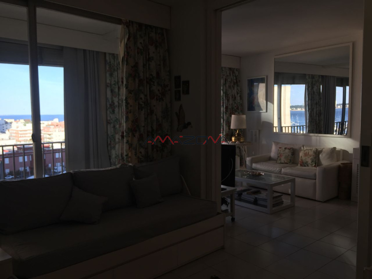 Apartamento ID.4871 - Edificio Lafayette 2 dormitorios 2 baños Puerto Península vista Mansa y Brava Garaje Balcón
