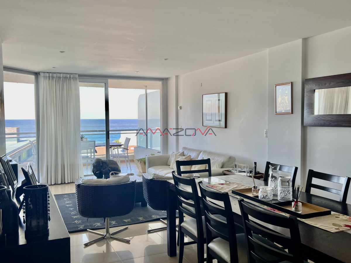 Apartamento ID.5726 - Venta apartamento de 4 dormitorios y 4 baños con piscina y loza radiante en la brava  