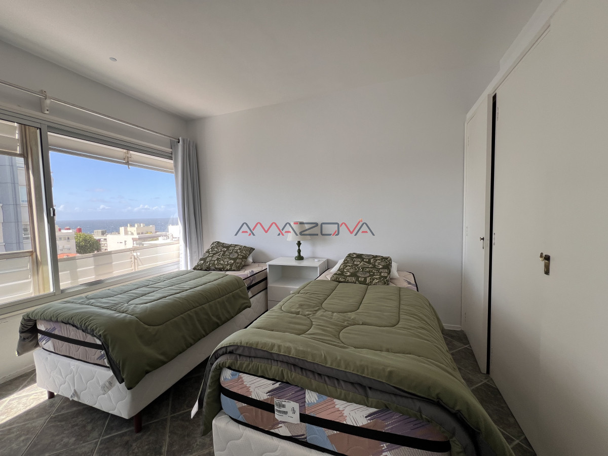Apartamento ID.5345 - 2 dormitorios, garaje, balcon, wifi, mucama diaria.