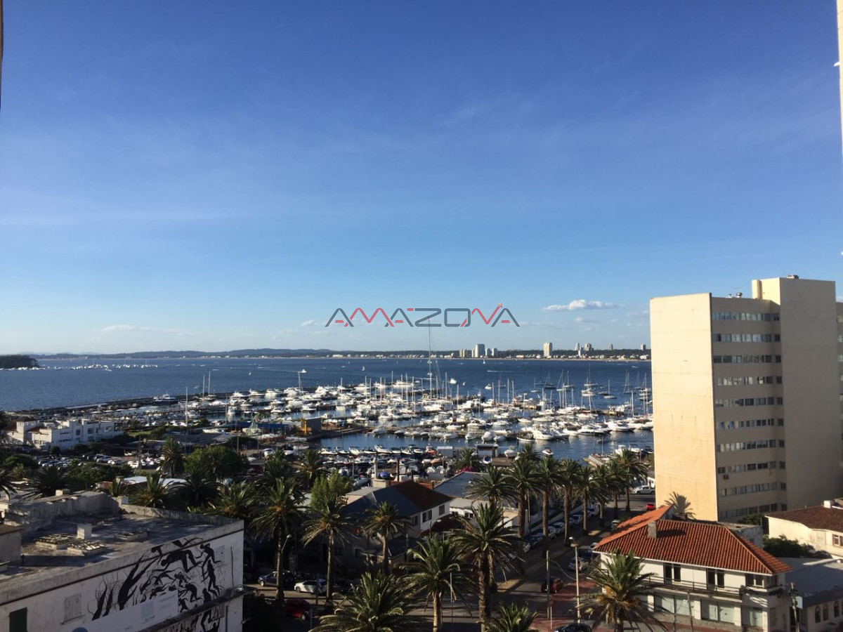 Apartamento ID.4871 - Edificio Lafayette 2 dormitorios 2 baños Puerto Península vista Mansa y Brava Garaje Balcón