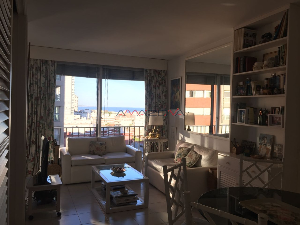 Apartamento ID.4871 - Edificio Lafayette 2 dormitorios 2 baños Puerto Península vista Mansa y Brava Garaje Balcón