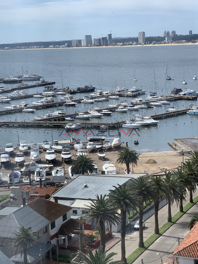 Apartamento ID.4872 - Punta del Este-2 dormitorio-Vista al Puerto- Edificio Lafayette