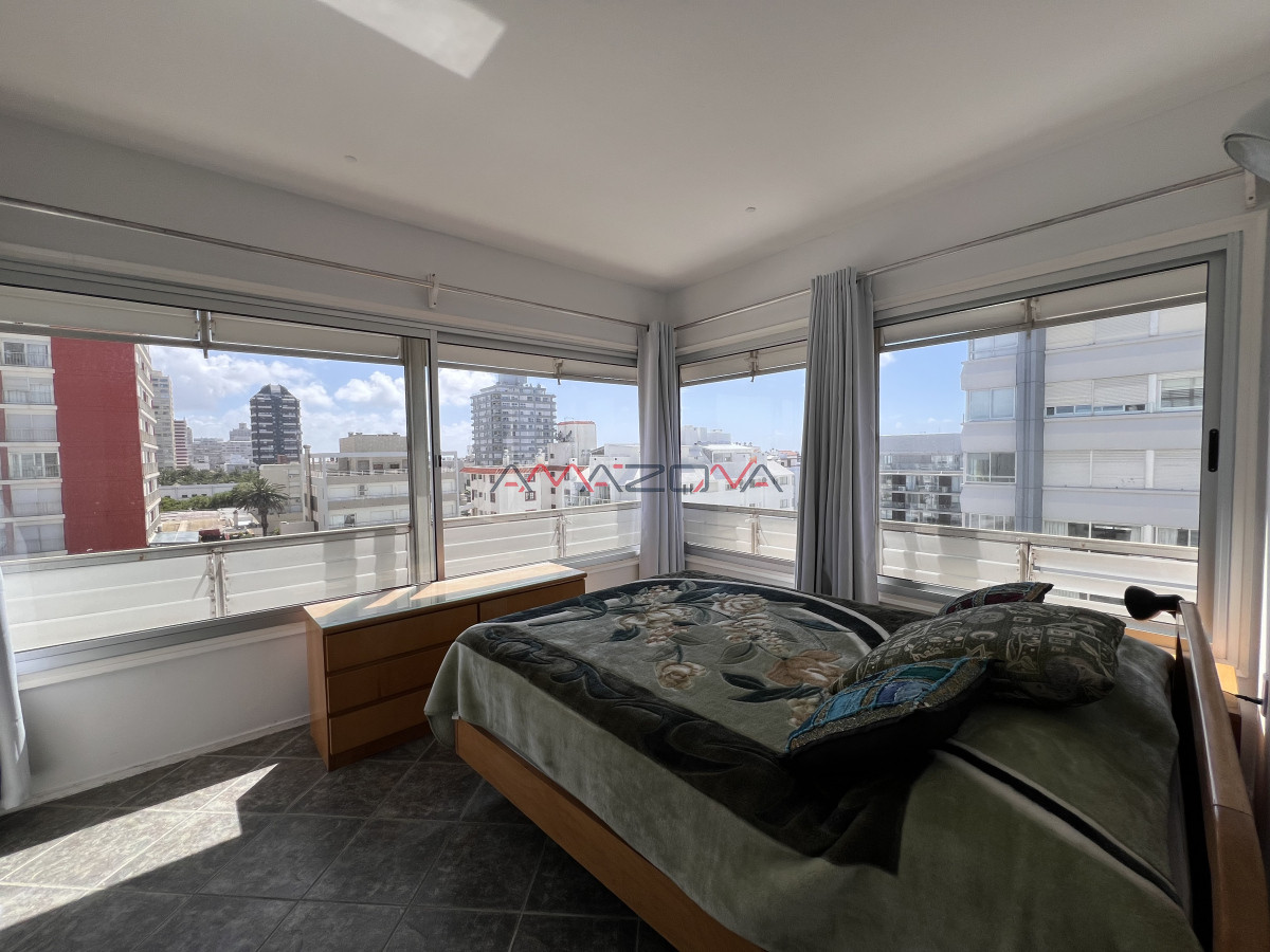 Apartamento ID.5345 - 2 dormitorios, garaje, balcon, wifi, mucama diaria.