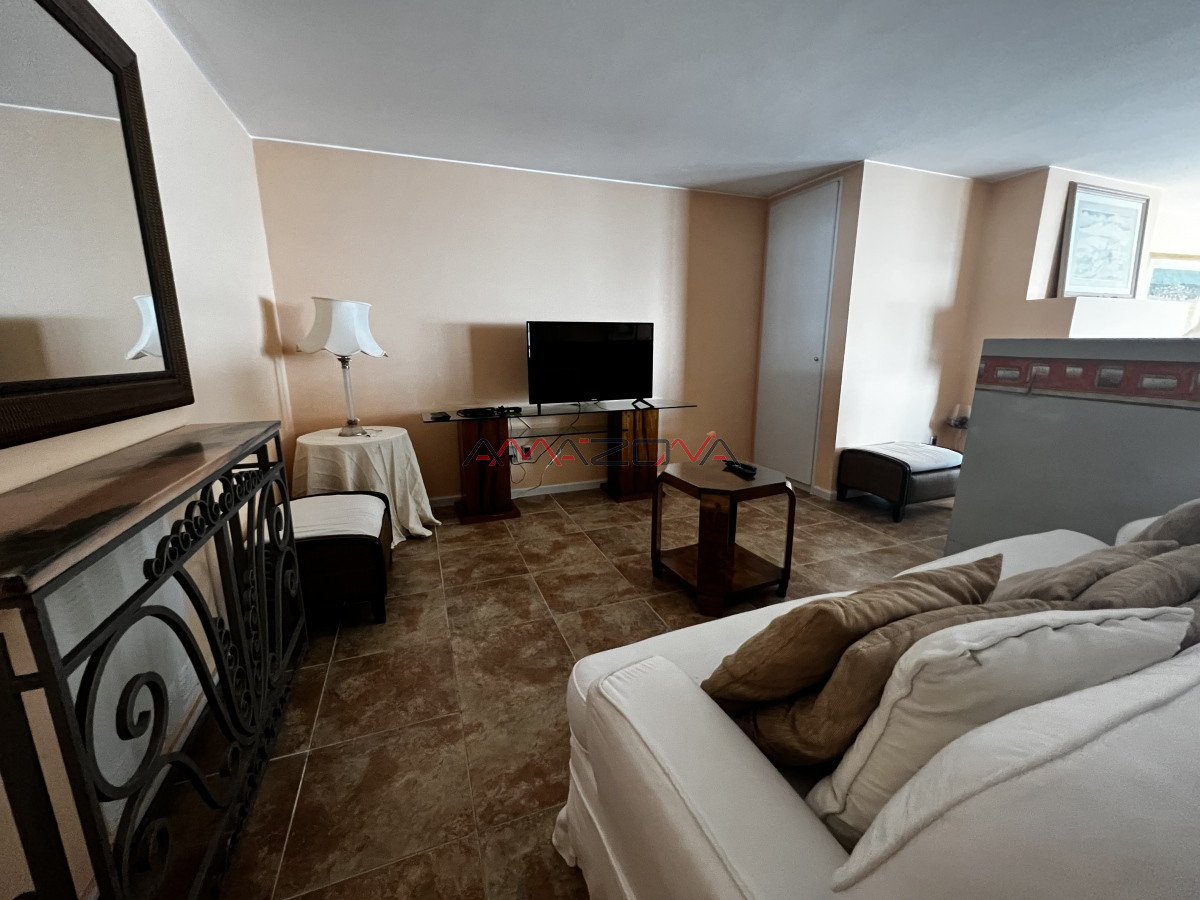 Apartamento ID.5462 - Excelente apartamento en la zona del puerto, con piscina, cancha de tenis y mucama diaria 