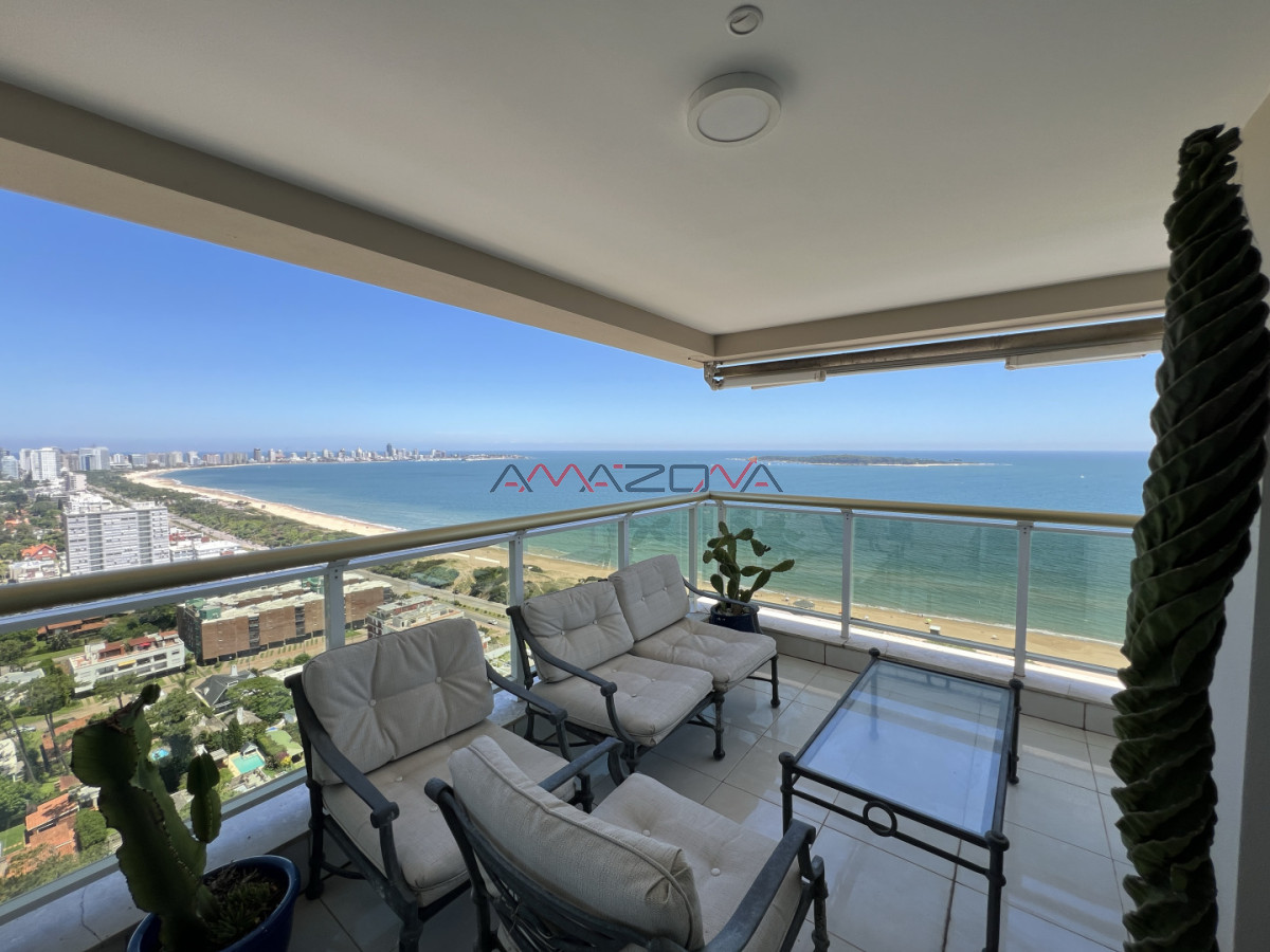 Apartamento ID.5780 - VENTA LE JARDIN RESIDENCE - ESQUINERO- MANSA-PUNTA DEL ESTE. 