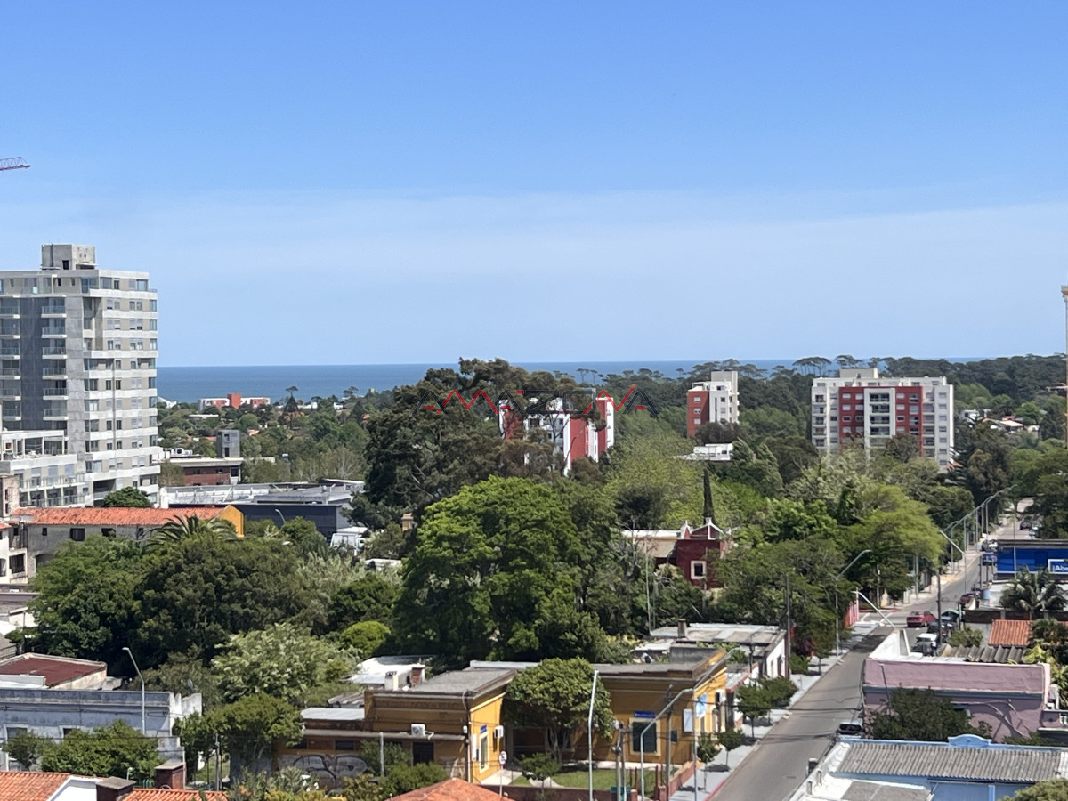 Apartamento ID.5771 - Venta apartamento 2 dormitorios  Vista despejada, luminioso, terraza lavadero.+ un garaje 