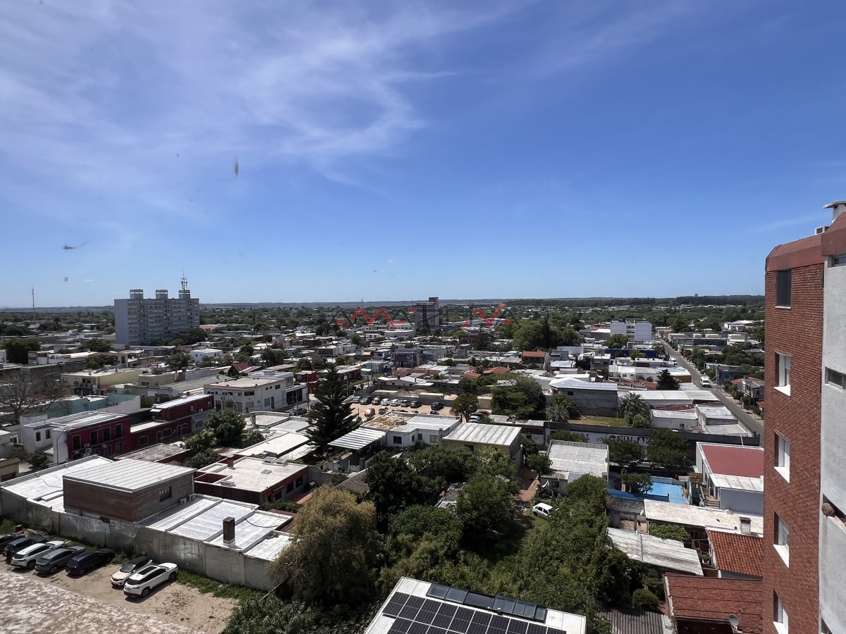 Apartamento ID.5771 - Venta apartamento 2 dormitorios  Vista despejada, luminioso, terraza lavadero.+ un garaje 