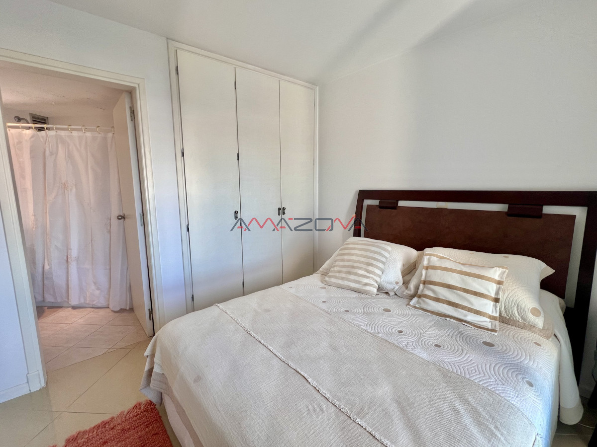 Apartamento ID.5726 - Venta apartamento de 4 dormitorios y 4 baños con piscina y loza radiante en la brava  