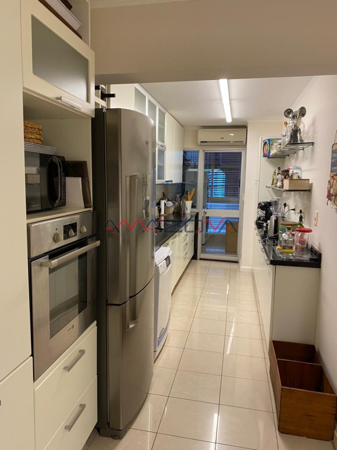 Apartamento ID.5543 - ALQUILO TORREON, vista a la brava,4 dormitorios,3 baños+Toilette;Mucama diaria;Servicio de playa;Garaje-Punta del Este-Mansa-Brava