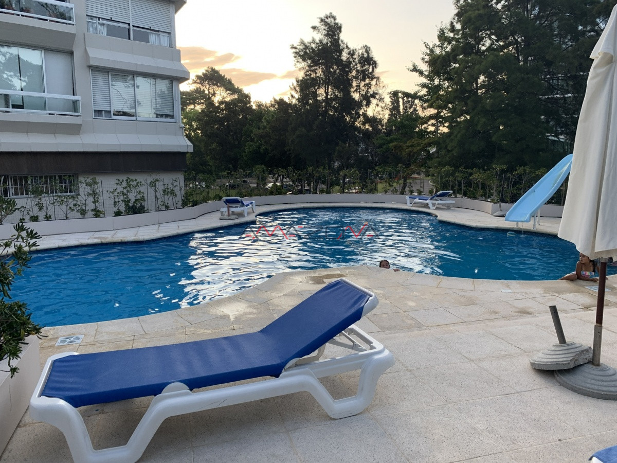 Apartamento ID.5316 - Dormar: 3 Dormitorios, 3 baños, mucama diaria, piscina, frente al shopping