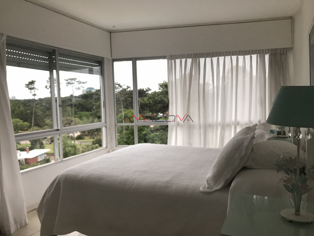 Apartamento ID.5316 - Dormar: 3 Dormitorios, 3 baños, mucama diaria, piscina, frente al shopping